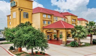 La Quinta Inn & Suites - North Stone Oak