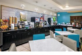 La Quinta Inn & Suites - North Stone Oak