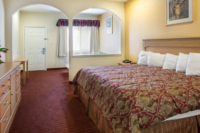 Rodeway Inn & Suites