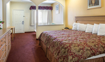 Rodeway Inn & Suites