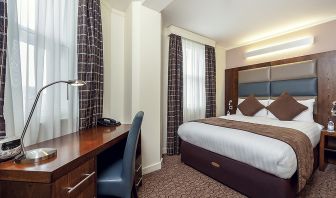 Day use room with work desk at Mercure Hotel London Paddington.