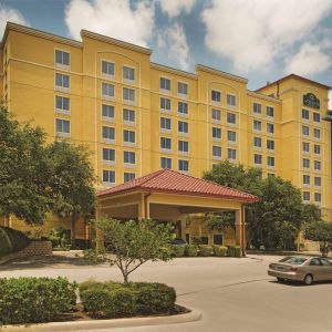 La Quinta Inn & Suites San Antonio Medical Center NW