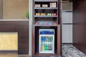 Convenience store and snack bar at Comfort Inn Prospect Park-Brooklyn.