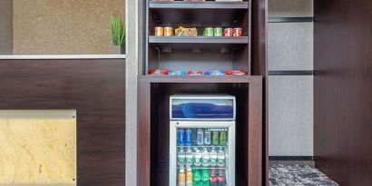 Convenience store and snack bar at Comfort Inn Prospect Park-Brooklyn.