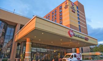 Hotel exterior and parking at Best Western Plus Hotel & Conference Center.