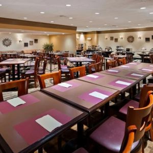 Dining room at Best Western Plus Hotel & Conference Center.