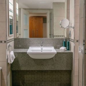 Day use room with private bathroom at DoubleTree By Hilton Glasgow Westerwood.