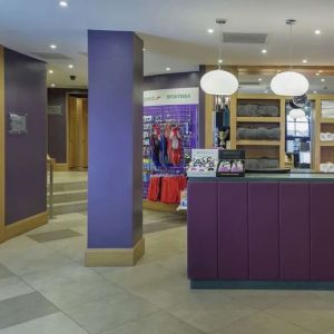 Snack bar and gift shop at DoubleTree By Hilton Glasgow Westerwood.