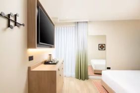 Day room with TV at Hampton By Hilton London Old Street.