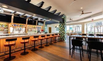 Hotel bar at Embassy Suites By Hilton Deerfield Beach Resort & Spa.