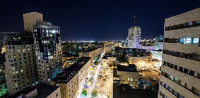 Hotel view at night at Prima Vera Hotel.