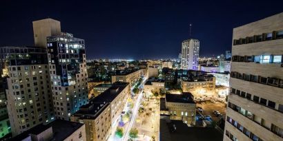 Hotel view at night at Prima Vera Hotel.