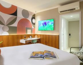 Romantic king room with AC at Prima Vera Hotel.