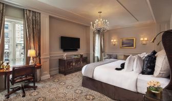 Romantic king room with TV at InterContinental New York Barclay.