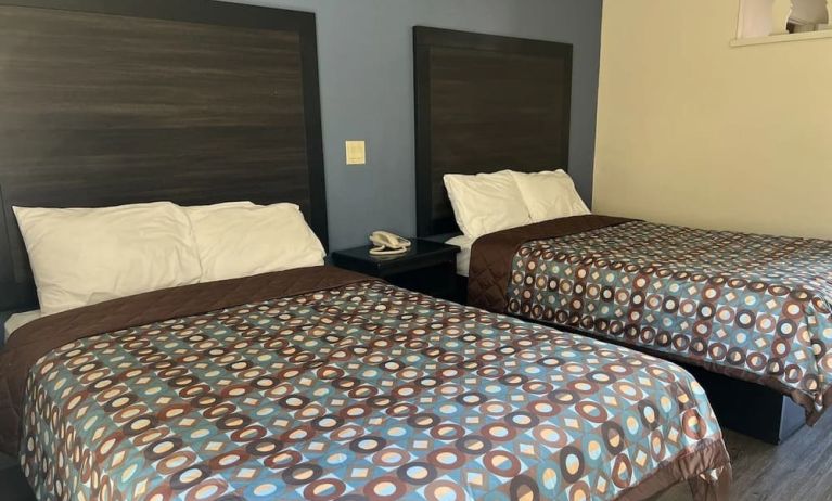 Two queen beds at Economy Inn, Fresno.