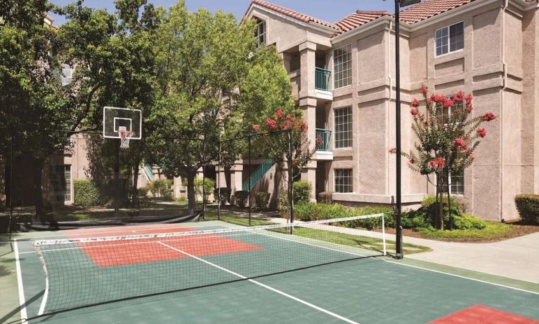 Tennis court at Hyatt House Pleasanton.
