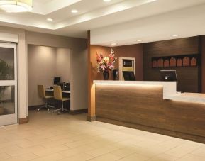 Lobby and work station at Hyatt House Pleasanton.
