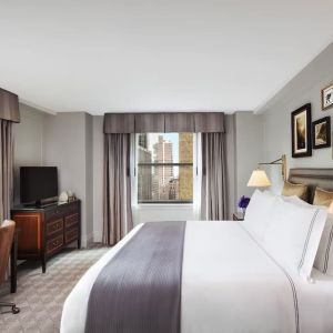 Day use room with natural light at InterContinental New York Barclay.