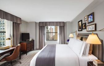 Day use room with natural light at InterContinental New York Barclay.