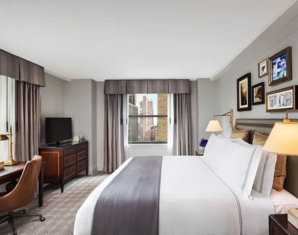 Day use room with natural light at InterContinental New York Barclay.