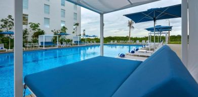 City Express Suites By Marriott Cancún Aeropuerto Riviera