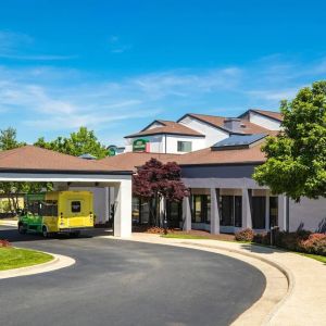 Hotel exterior at Courtyard Dulles Airport Chantilly.