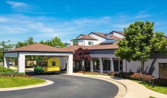 Hotel exterior at Courtyard Dulles Airport Chantilly.