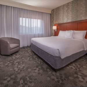 Romantic king room with TV at Courtyard Dulles Airport Chantilly.