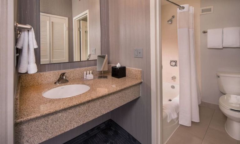 Guest bathroom with shower at Courtyard Dulles Airport Chantilly.