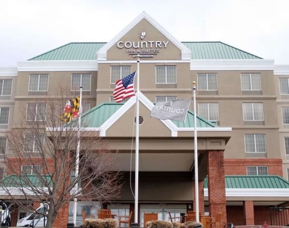 Hotel exterior at Country Inn & Suites By Radisson, BWI Airport.