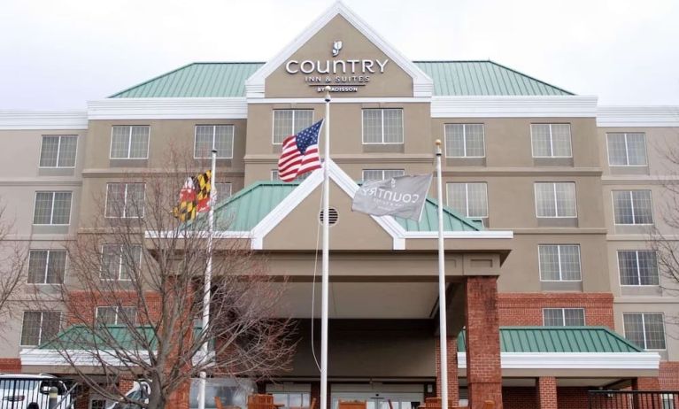 Hotel exterior at Country Inn & Suites By Radisson, BWI Airport.