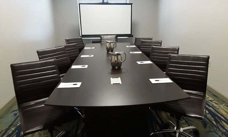 Meeting room at Country Inn & Suites By Radisson, BWI Airport.