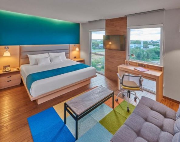 City Express Suites by Marriott Silao Aeropuerto, Silao