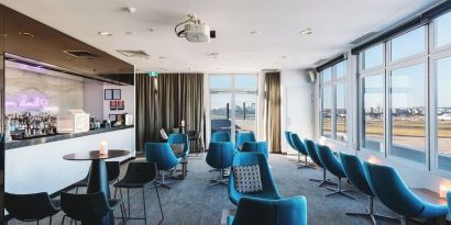 Hotel bar at Rydges Sydney Airport Hotel.