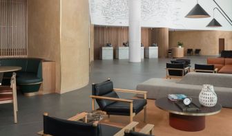 Lobby seating at Rydges Sydney Airport Hotel.