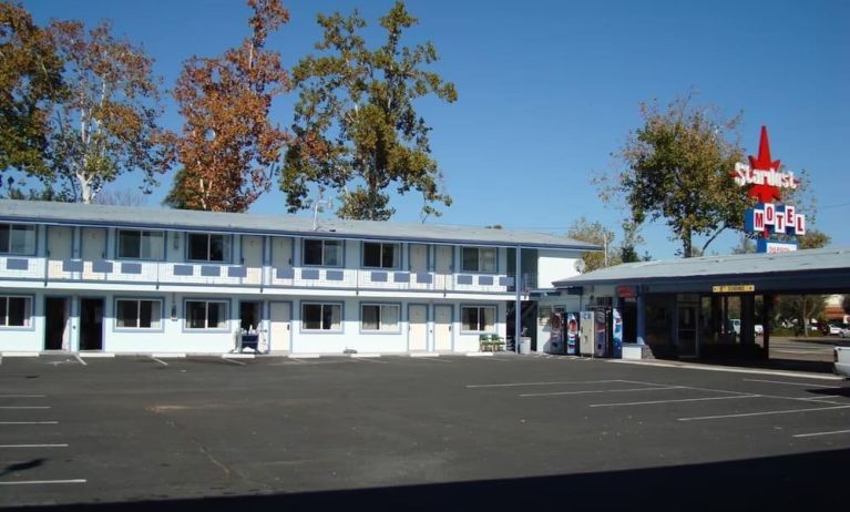 Hotel parking at Stardust Motel Redding.