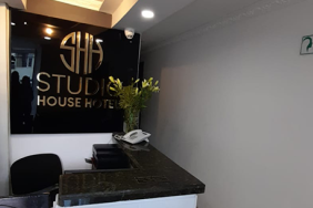 House Studio Hotel