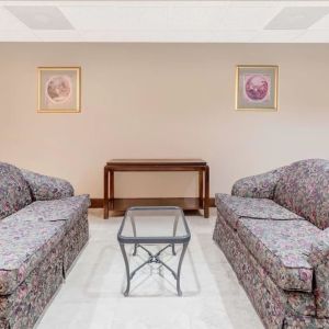 Lobby and lounge at Days Inn By Wyndham St Augustine/Historic Downtown.