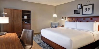 Day use room with natural light at Four Points By Sheraton Boston-Newton.