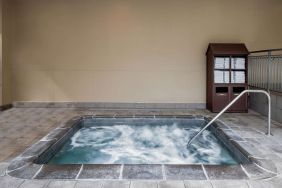 Relaxing hot tub at Hyatt Regency Greenwich.