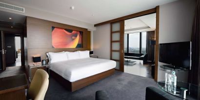 Romatic king room at Hilton Manchester Deansgate.