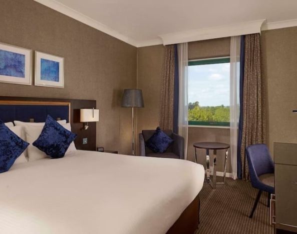 Day use room with natural light at DoubleTree By Hilton Woking.