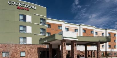 Hotel exterior at Courtyard By Marriott Houston North/ Shenandoah.