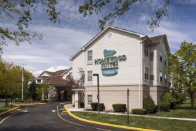 Hotel exterior at Homewood Suites By Hilton Newark-Cranford.