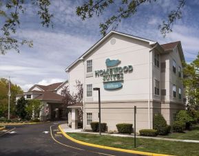 Hotel exterior at Homewood Suites By Hilton Newark-Cranford.