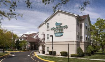 Hotel exterior at Homewood Suites By Hilton Newark-Cranford.