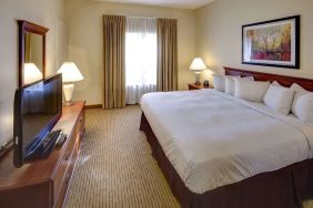 Day use room with natural light at Homewood Suites By Hilton Newark-Cranford.