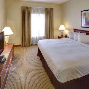 Day use room with natural light at Homewood Suites By Hilton Newark-Cranford.