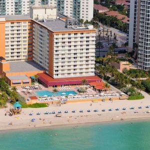 Hotel with beach access at Ramada Plaza Marco Polo Beach Resort.