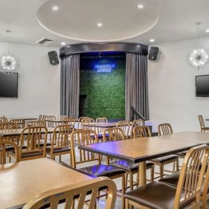 Dining and meeting space at Ramada Plaza Marco Polo Beach Resort.